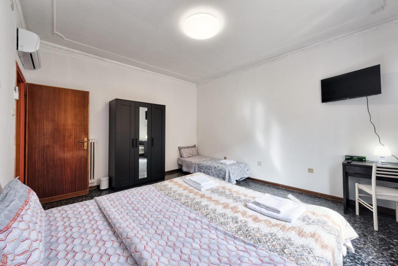 Cozy Best Apartment In City With Free Parking 마르게라 외부 사진